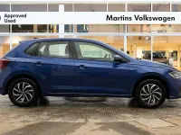 Second-hand VW Polo Life 80 CP (58 kW) 2024 Albastru Hatchback