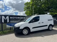 Used Citroën Berlingo 75 HP (55 kW) 2017 White MPV
