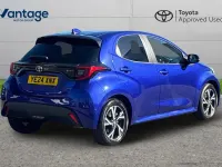 Used Toyota Yaris Design 113 HP (83 kW) 2024 Blue Hatchback