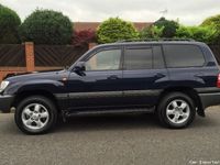 Used Toyota Land Cruiser 201 HP (147 kW) 2003 SUV