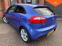 Used Kia Rio 107 HP (78 kW) 2012 Blue Hatchback