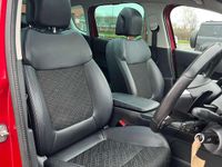 Used Peugeot 3008 Allure 2015 Red Estate