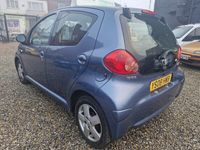 Used Toyota Aygo 67 HP (49 kW) 2008 Blue Hatchback