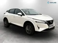 Used Nissan Qashqai Acenta Premium 2023 White SUV