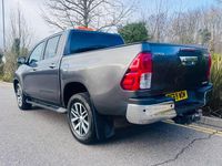 Used Toyota HiLux 150 HP (110 kW) 2019 Grey Pickup