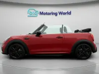 Używany Mini Cooper Cabriolet Sport 136 KM (100 kW) 2022 Czerwony Kabriolet
