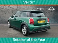 Używany Mini Cooper Classic 136 KM (100 kW) 2022 Zielony Hatchback