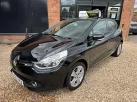 Used Renault Clio Dynamique 90 HP (66 kW) 2015 Black Hatchback