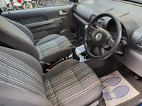 Używany VW Fox 2006 Niebieski Hatchback