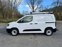Used Vauxhall Combo Edition 100 HP (73 kW) 2019 White MPV