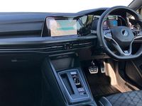 Second-hand VW Golf VIII R-line 150 CP (110 kW) 2022 Argintiu Hatchback