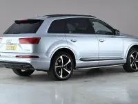 Used Audi Q7 Black Edition 286 HP (210 kW) 2019 Silver SUV