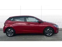 Używany Hyundai i20 SE 101 KM (74 kW) 2022 Czerwony Hatchback