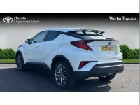 Used Toyota C-HR 122 HP (89 kW) 2021 White SUV
