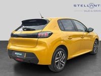 Used Peugeot 208 Active+ 75 HP (55 kW) 2023 Yellow Hatchback