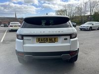 Used Land Rover Range Rover evoque SE 2019 White SUV