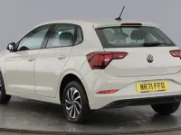 Usado VW Polo Life 95 HP (69 kW) 2021 Cinzento Citadino