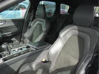 Used Volvo XC60 R-Design 187 HP (137 kW) 2018 White SUV