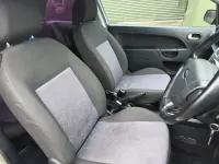 Second-hand Ford Fiesta 75 CP (55 kW) 2006 Argintiu Hatchback