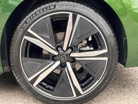 Używany Peugeot 308 GT 129 KM (94 kW) 2022 Zielony Hatchback