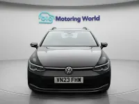 Second-hand VW Golf VIII Style 150 CP (110 kW) 2023 Gri Break