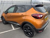 Second-hand Renault Captur GT-Line 90 CP (66 kW) 2018 Portocaliu SUV