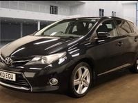 Used Toyota Auris 132 HP (97 kW) 2013 Black Hatchback