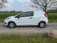 Usado Ford Fiesta 95 HP (69 kW) 2013 Branco Van