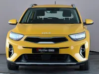Usado Kia Stonic 99 CV (72 kW) 2022 Amarillo SUV