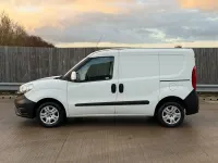 Begagnad Fiat Doblò 2017 Vit Minibuss