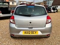 used Renault Clio 1.6 VVT Dynamique TomTom 5dr Auto