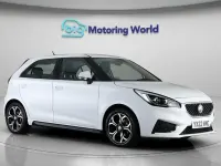 Begagnad MG MG3 Exclusive 106 HK (77 kW) 2022 Vit Halvkombi