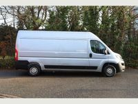 Usado Citroën Relay 140 HP (102 kW) 2021 Cinzento Van