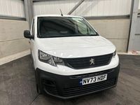 Used Peugeot Partner Premium 100 HP (73 kW) 2023 White MPV