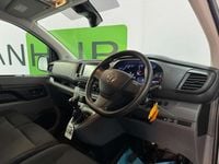 Used Vauxhall Vivaro Sportive 100 HP (73 kW) 2022 White MPV