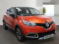 Used Renault Captur Signature 90 HP (66 kW) 2015 Red/black SUV