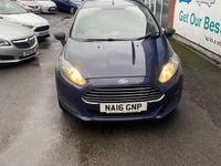Used Ford Fiesta 75 HP (55 kW) 2016 Blue Van