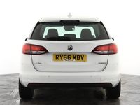 Used Vauxhall Astra SRi 2016 White Estate