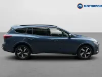 Used Ford Focus Active 155 HP (114 kW) 2023 Blue Estate