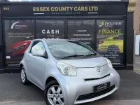 Used Toyota iQ 68 HP (50 kW) 2012 Silver Hatchback
