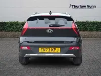 Usado Hyundai Bayon Premium 101 HP (74 kW) 2024 Preto SUV