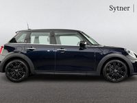 Begagnad Mini Cooper Exclusive 134 HK (98 kW) 2023 Svart Halvkombi