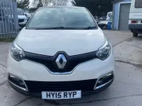 Used Renault Captur Dynamique 88 HP (64 kW) 2015 Cream/black SUV