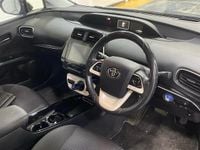Used Toyota Prius Business Edition 122 HP (89 kW) 2018 Grey Hatchback