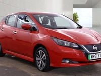 Usado Nissan Leaf Acenta 110 kW (150 HP) 2022 Vermelho Citadino