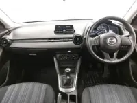 Used Mazda 2 75 HP (55 kW) 2016 White Hatchback