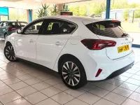 Used Ford Focus Titanium 125 HP (91 kW) 2023 White Hatchback