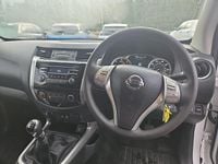 Used Nissan Navara Acenta 161 HP (118 kW) 2019 White Pickup