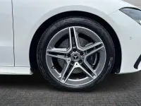 Used Mercedes CLA200 Executive 163 HP (119 kW) 2024 Polar white Estate