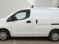 Used Nissan NV200 Tekna 110 HP (80 kW) 2015 White MPV